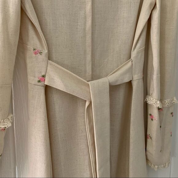 Vintage Betty Lane 70’s Prairie Victorian Embroidered Floral Linen Maxi Dress - Picture 7 of 10